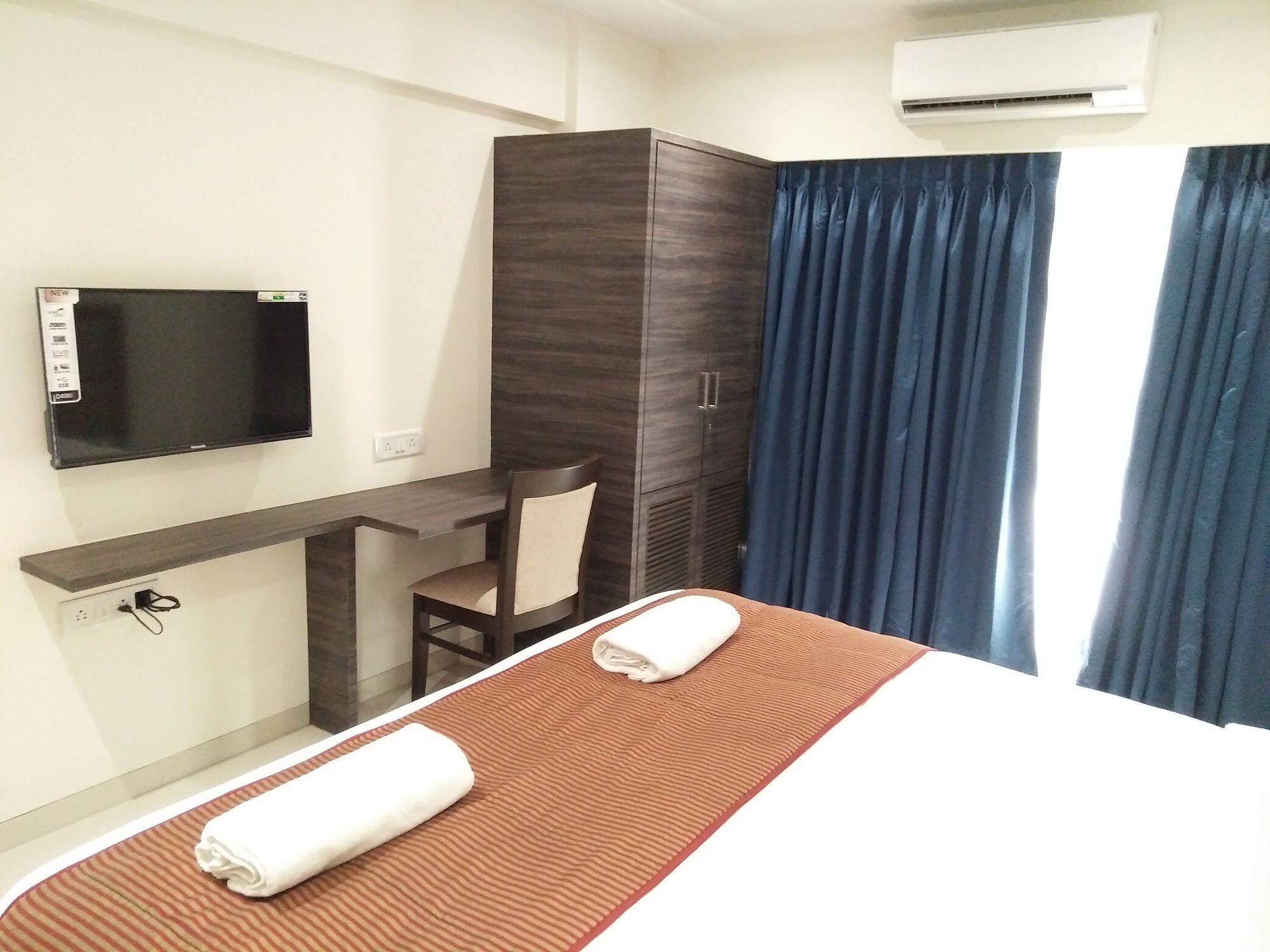 Ontime Residency Apartment And Hotel - Mumbai — Photos 1